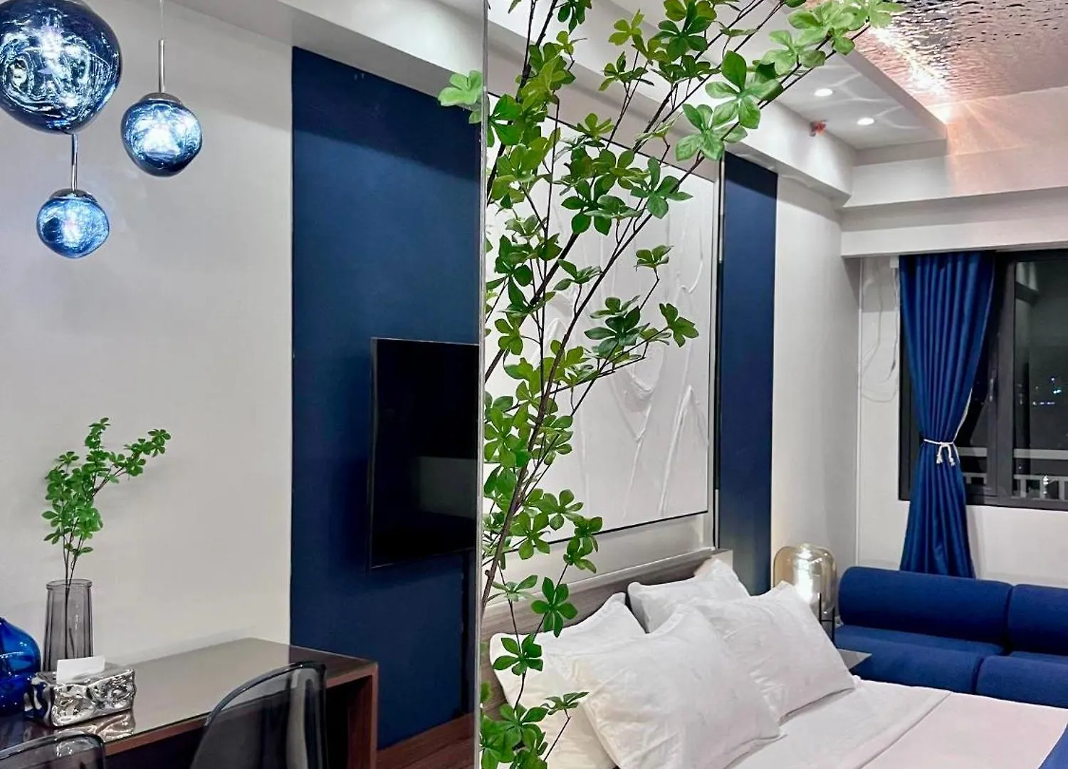 Deluxe Executive Corner Unit In Makati Appartement Manilla