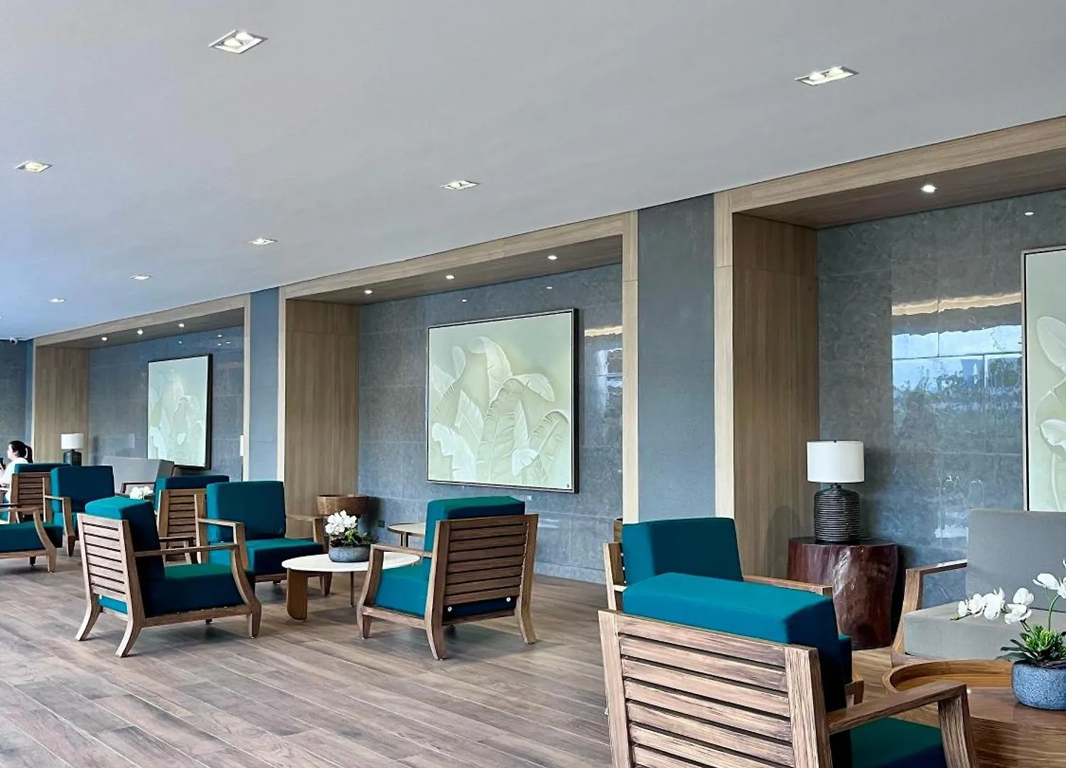 Deluxe Executive Corner Unit In Makati Appartement Manilla