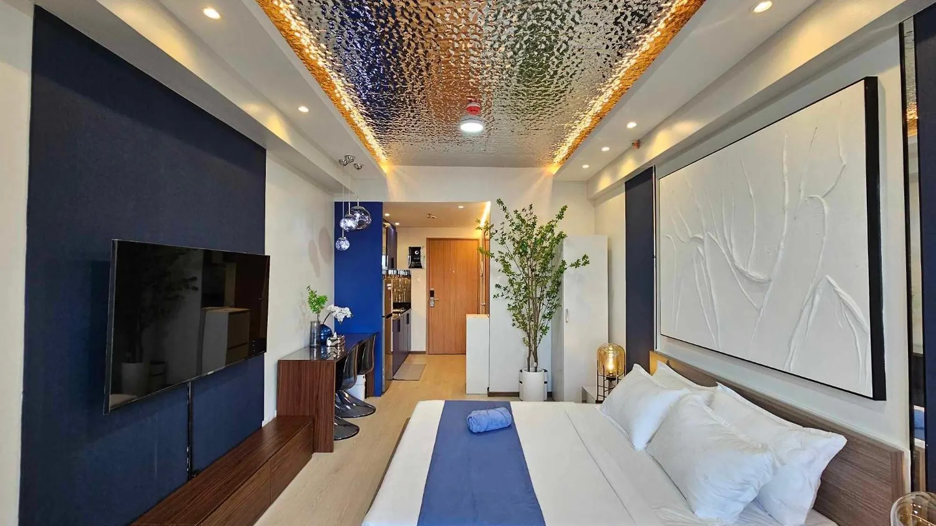 Deluxe Executive Corner Unit In Makati Apartment Manila