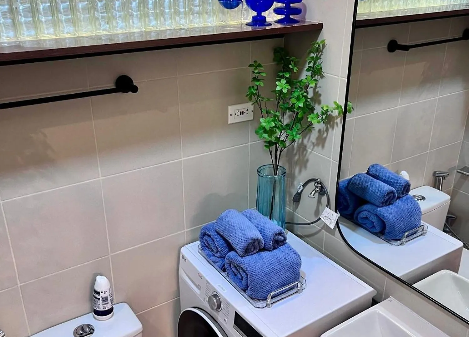 Deluxe Executive Corner Unit In Makati Apartment Manila