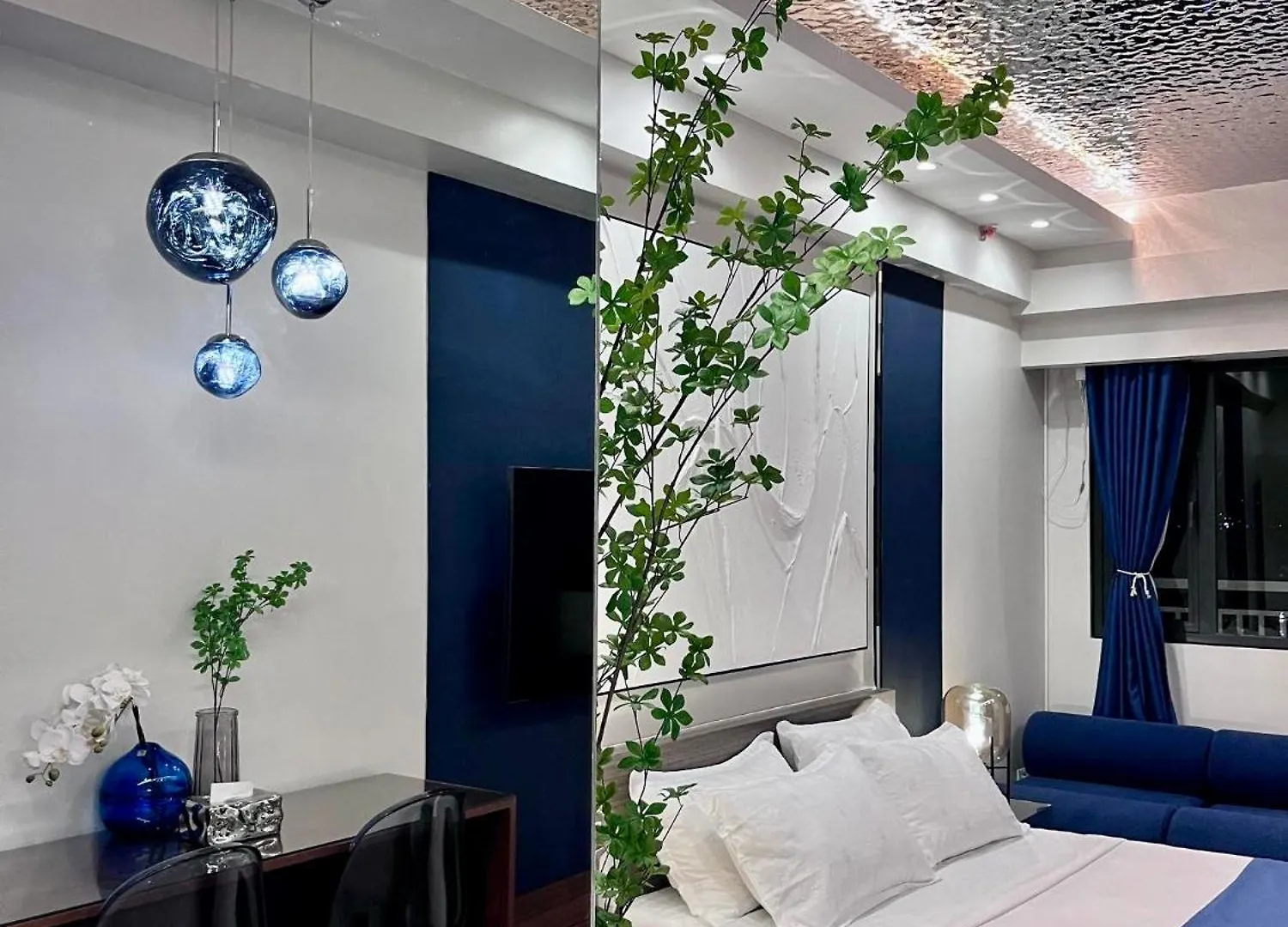 Deluxe Executive Corner Unit In Makati Apartment Manila