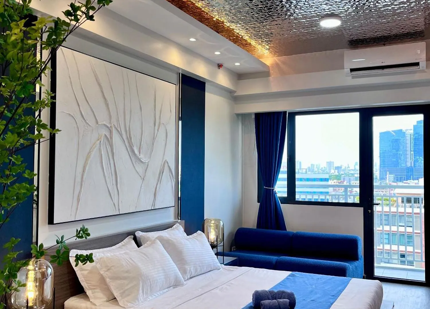 Deluxe Executive Corner Unit In Makati Apartment Manila